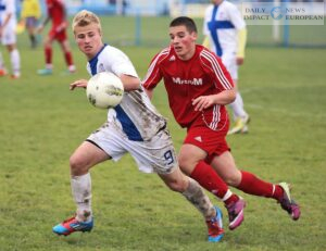 soccer-263716_1920