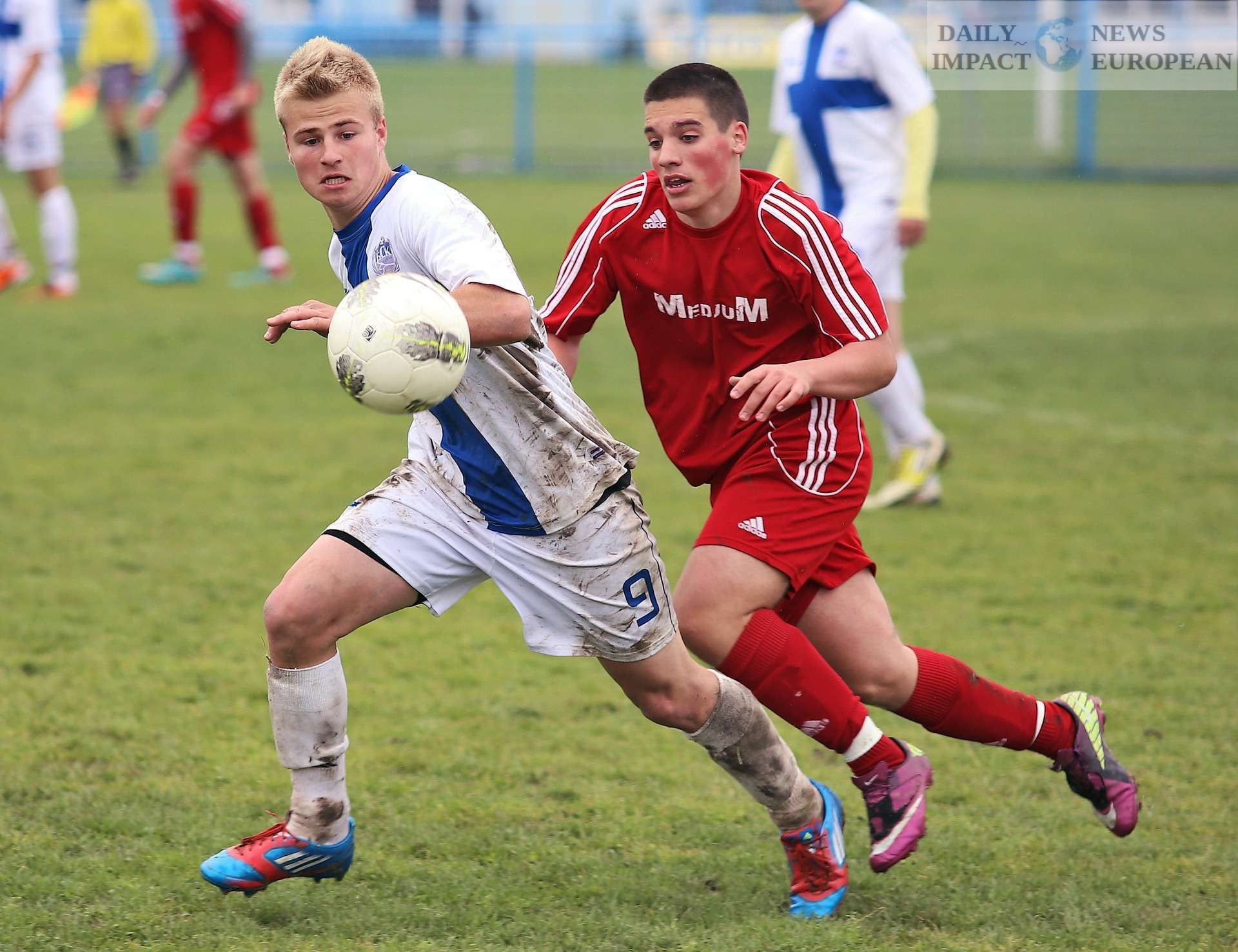 soccer-263716_1920