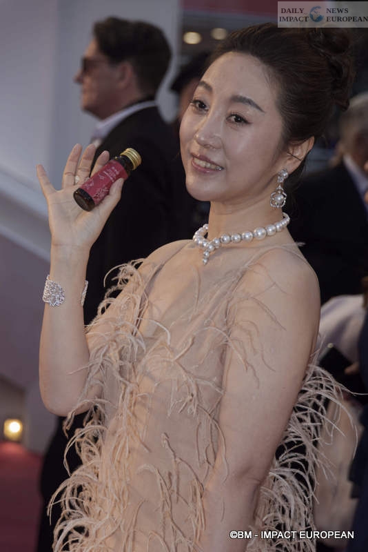 Die-my-love-019 Cannes Film Festival 2025: The red carpet for Die My Love hits the rhythm of glamour