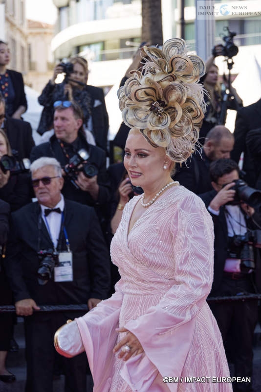 Dossier-137-012 Cannes Film Festival 2025: The Yellow Vests on the Croisette, Invited by Dominik Moll in "Dossier 137"