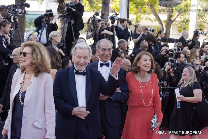 Dossier-137-019 Cannes Film Festival 2025: The Yellow Vests on the Croisette, Invited by Dominik Moll in "Dossier 137"