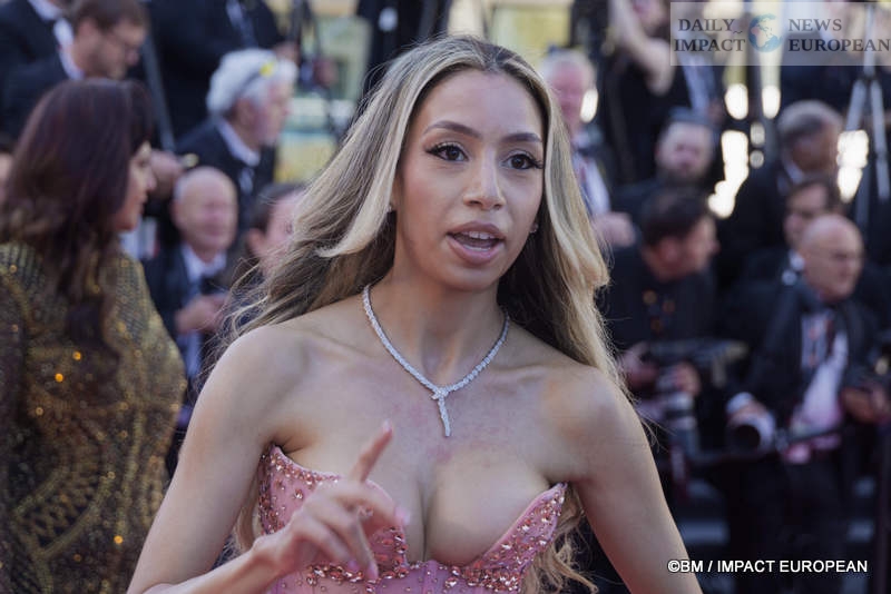 Dossier-137-050 Cannes Film Festival 2025: The Yellow Vests on the Croisette, Invited by Dominik Moll in "Dossier 137"