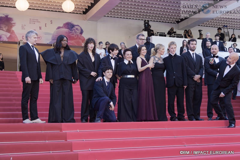 Dossier-137-053 Cannes Film Festival 2025: The Yellow Vests on the Croisette, Invited by Dominik Moll in "Dossier 137"