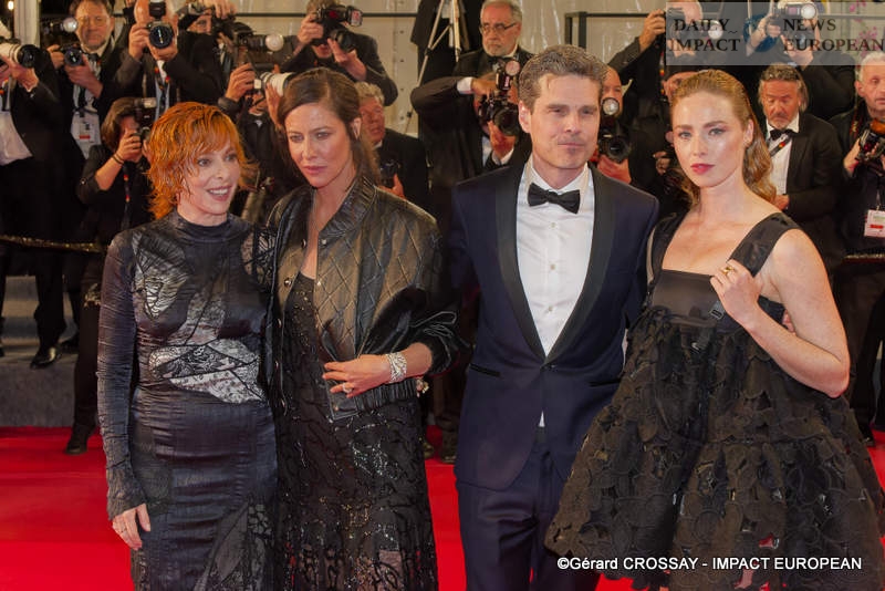 Mylene-15-5-25-012 Cannes Film Festival 2025: Tatiana de Rosnay, Cécile de France, and Mylène Farmer walked the red carpet for the film "Dalloway"