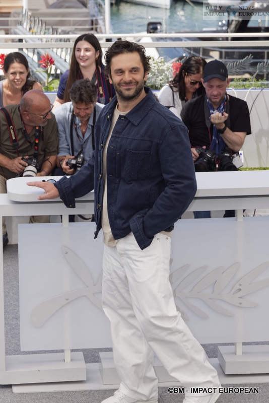 Photocall-18-mai-2025-017 Cannes Film Festival 2025: "The Sun King" Steps Up the Red Carpet