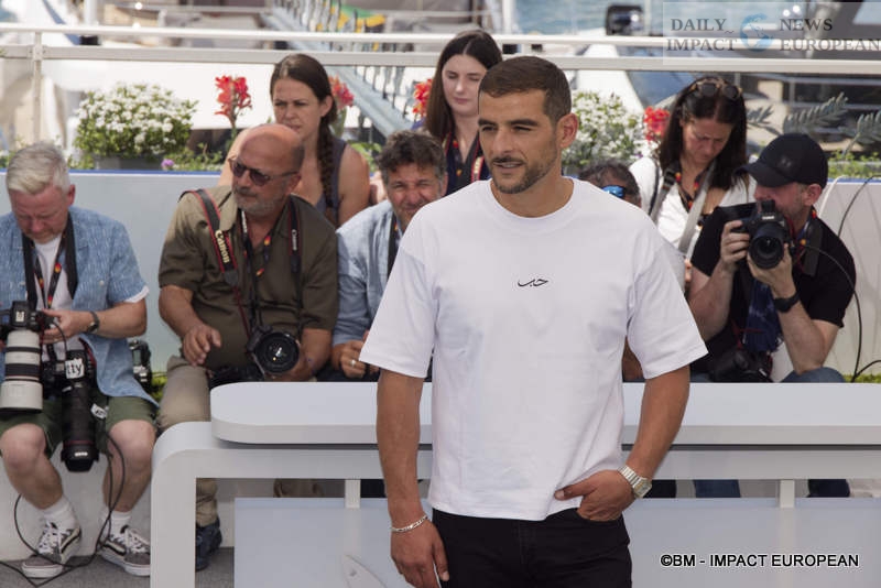 Photocall-18-mai-2025-018 Cannes Film Festival 2025: "The Sun King" Steps Up the Red Carpet