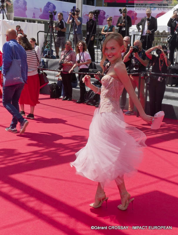 Tapis-rouge-du-17-05-006 Cannes Film Festival 2025: Chie Hayakawa, in the running for the Palme d'Or with "Renoir"