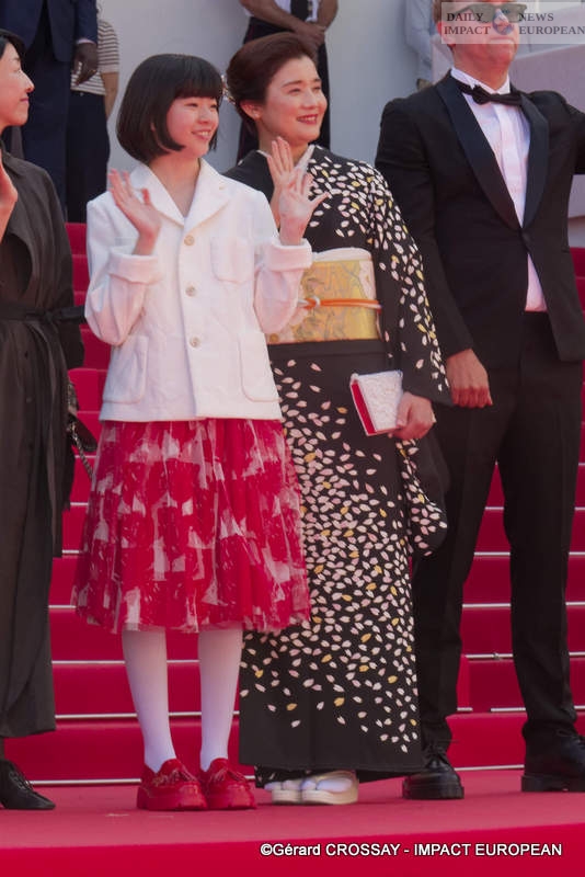 Tapis-rouge-du-17-05-016 Cannes Film Festival 2025: Chie Hayakawa, in the running for the Palme d'Or with "Renoir"