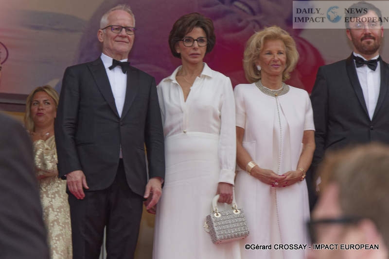 Tapis-rouge-du-17-05-040 Cannes Film Festival 2025: Richard Linklater's "Nouvelle Vague" Refreshes the Style