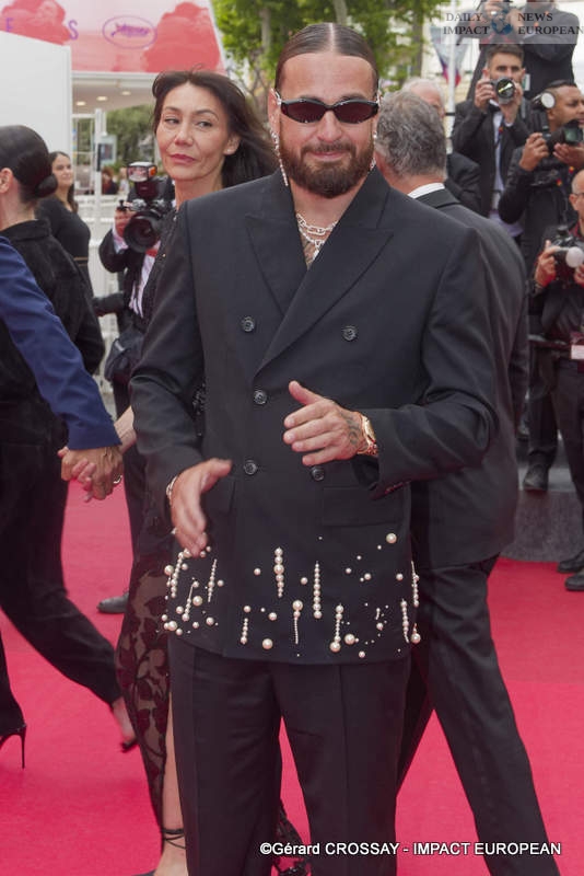 Tapis-rouge-du-17-05-048 Cannes Film Festival 2025: Richard Linklater's "Nouvelle Vague" Refreshes the Style