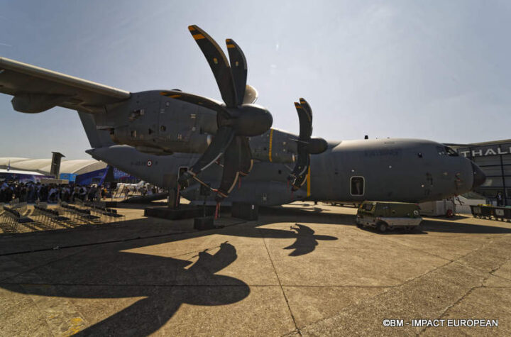 Editorial illustration of the aerospace sector