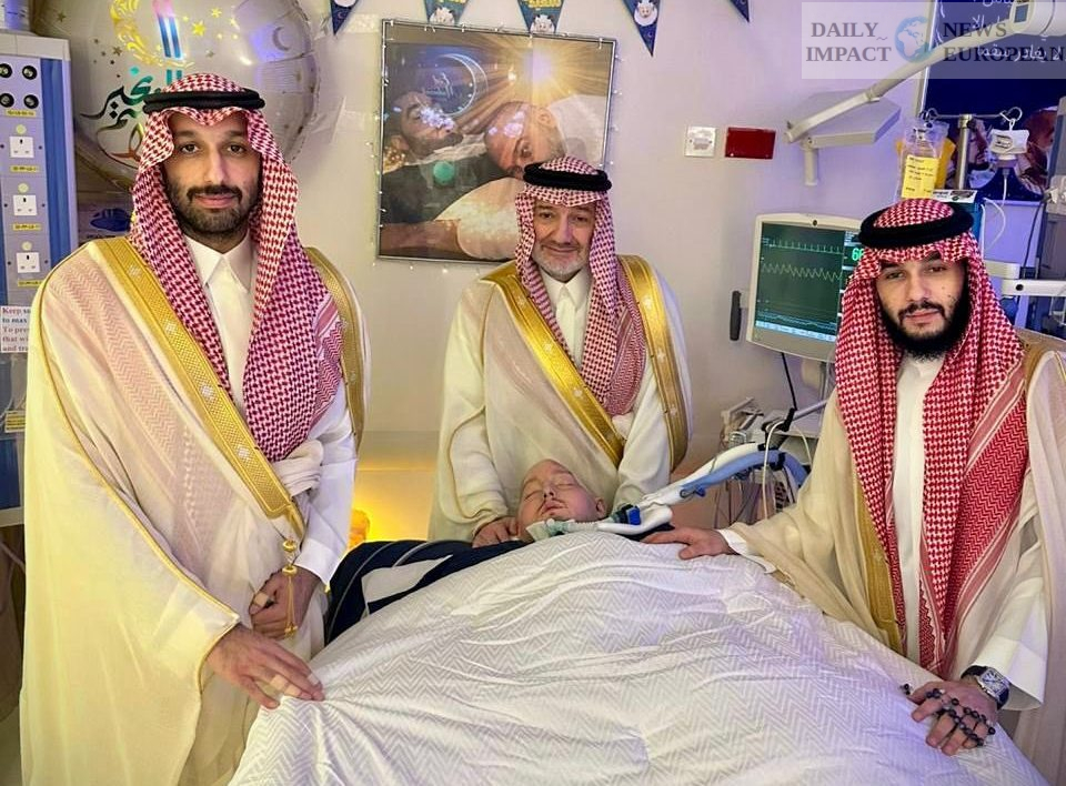 Nicknamed "the sleeping prince," Al-Waleed bin Khaled bin Talal died at the age of 36 after twenty years in a coma, sparking deep emotion in Saudi Arabia. © X/ @allah_cure_dede
