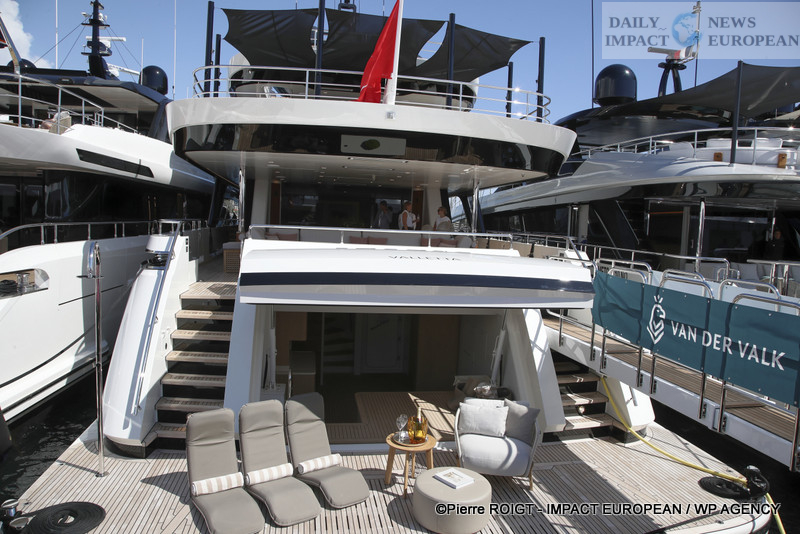 A27I0745YACHING-2025 Cannes Yachting Festival 2025: Record, Luxury, and Innovation