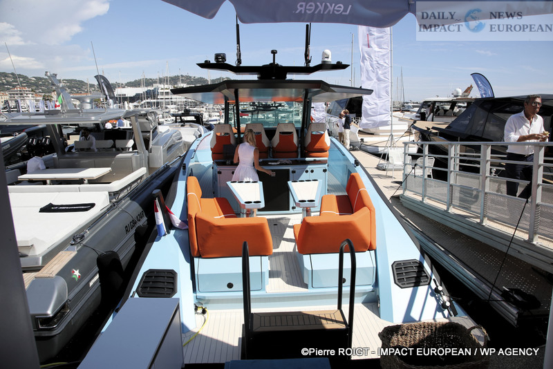 A27I0754YACHING-2025 Cannes Yachting Festival 2025: Record, Luxury, and Innovation