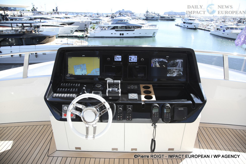 A27I0820YACHING-2025 Cannes Yachting Festival 2025: Record, Luxury, and Innovation