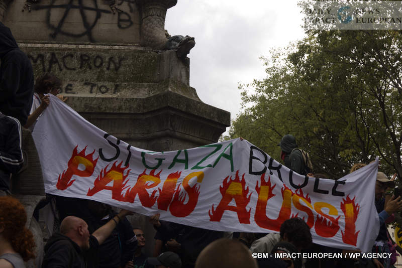 Manif-10-septembre-2025-024 Block Everything on September 10: Mass Mobilization in France and Clashes in Paris