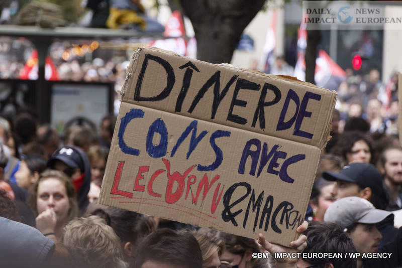 Manif-10-septembre-2025-025 Block Everything on September 10: Mass Mobilization in France and Clashes in Paris