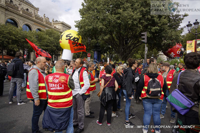 Manif-10-septembre-2025-030 Block Everything on September 10: Mass Mobilization in France and Clashes in Paris