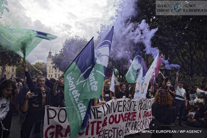 Manif-10-septembre-2025-033 Block Everything on September 10: Mass Mobilization in France and Clashes in Paris