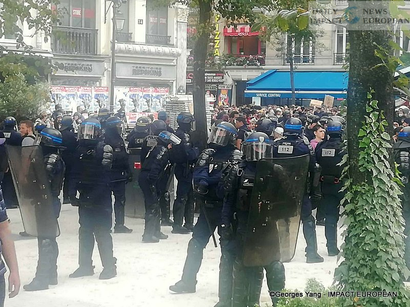 brasserie-les-Halles-PARIS-5 Block Everything on September 10: Mass Mobilization in France and Clashes in Paris