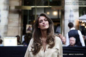 A27I2402PARIS-FW-ISABEL-MARANT-300x200 Once Again, Isabel Marant Electrifies Fashion