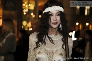 A27I2432PARIS-FW-ISABEL-MARANT-300x200 Once Again, Isabel Marant Electrifies Fashion