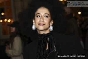 A27I2440PARIS-FW-ISABEL-MARANT-300x200 Once Again, Isabel Marant Electrifies Fashion