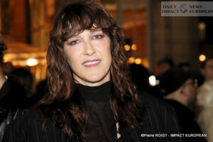 A27I2494PARIS-FW-ISABEL-MARANT-300x200 Once Again, Isabel Marant Electrifies Fashion