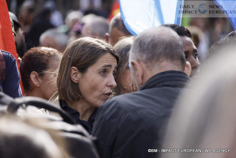 Manif-2-octobre-2025-005 October 2 Strike 2025: Lower Turnout Despite Symbolic Actions