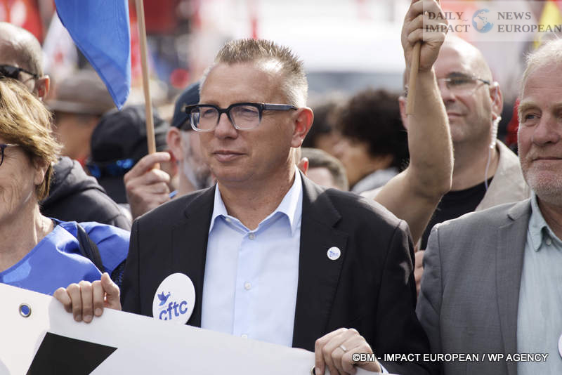 Manif-2-octobre-2025-010 October 2 Strike 2025: Lower Turnout Despite Symbolic Actions