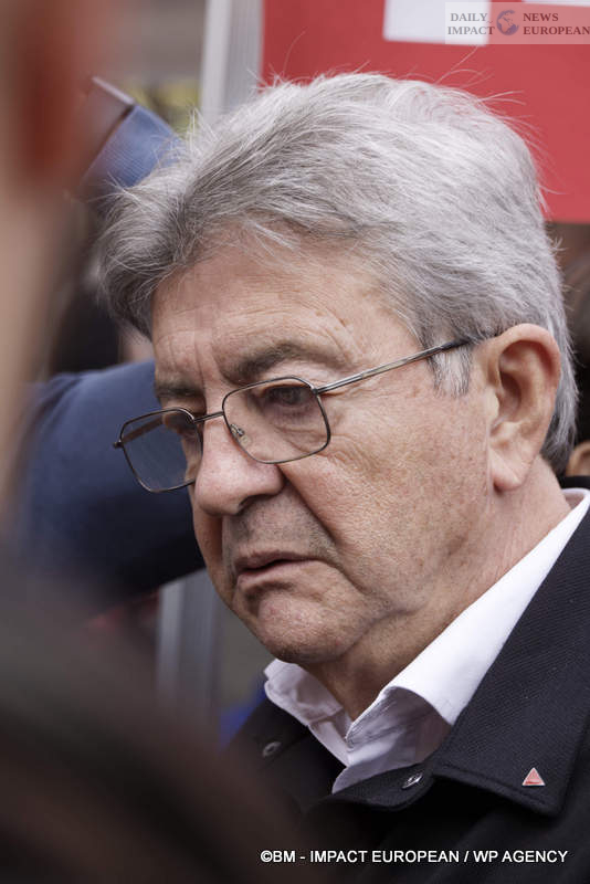 Manif-2-octobre-2025-018 October 2 Strike 2025: Lower Turnout Despite Symbolic Actions