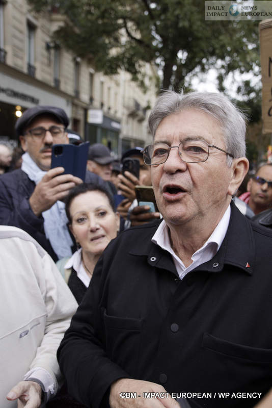 Manif-2-octobre-2025-022 October 2 Strike 2025: Lower Turnout Despite Symbolic Actions