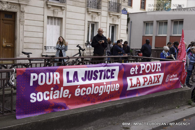 Manif-2-octobre-2025-035 October 2 Strike 2025: Lower Turnout Despite Symbolic Actions