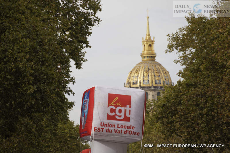 Manif-2-octobre-2025-070 October 2 Strike 2025: Lower Turnout Despite Symbolic Actions