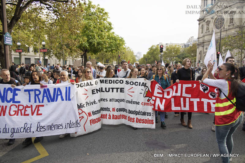 Manif-2-octobre-2025-079 October 2 Strike 2025: Lower Turnout Despite Symbolic Actions