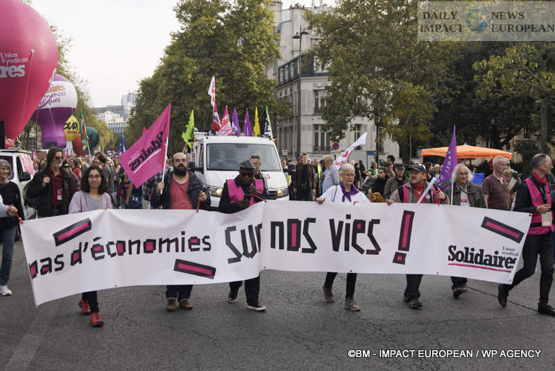 Manif-2-octobre-2025-086 October 2 Strike 2025: Lower Turnout Despite Symbolic Actions