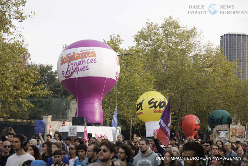 Manif-2-octobre-2025-087 October 2 Strike 2025: Lower Turnout Despite Symbolic Actions