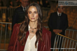 Chloe-FWParis-oct2025-10-300x200 Chloé Redefines Femininity at Paris Fashion Week 2025