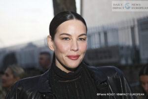 Chloe-FWParis-oct2025-39-300x200 Chloé Redefines Femininity at Paris Fashion Week 2025