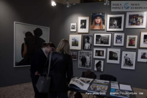Paris-Photo-2025-0019-300x200 Paris Photo 2025: Brigitte Macron Visits the Press Day at the Grand Palais