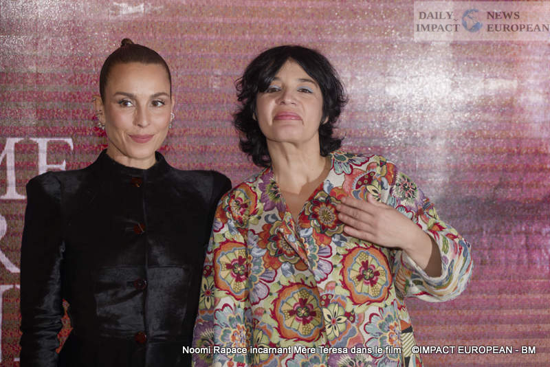 Noomi Rapace incarnant Mère Teresa dans le film Teresa, avant-première Paris,