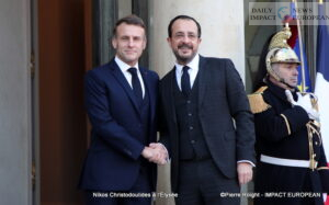 Emmanuel Macron welcomes Cypriot President Nikos Christodoulides to the Élysée Palace
